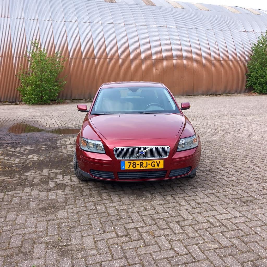 Volvo V50 2.4 140PK Geartronic 2005 Rood, Auto's, Volvo, Particulier, V50, Benzine, E, Stationwagon, Automaat, Origineel Nederlands