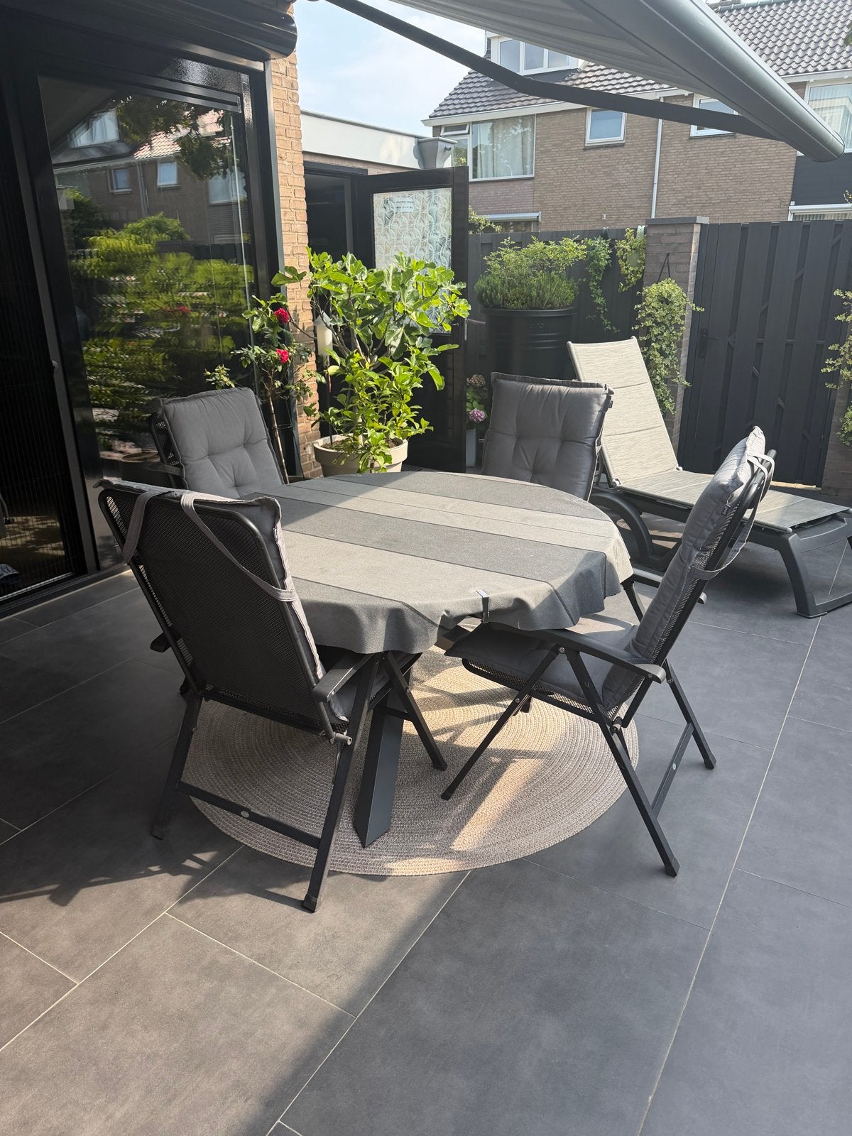 Complete tuinset: 4 stoelen en ronde tafel, Tuin en Terras, Tuinsets en Loungesets, 4 zitplaatsen, Gebruikt, Eettafel, Aluminium