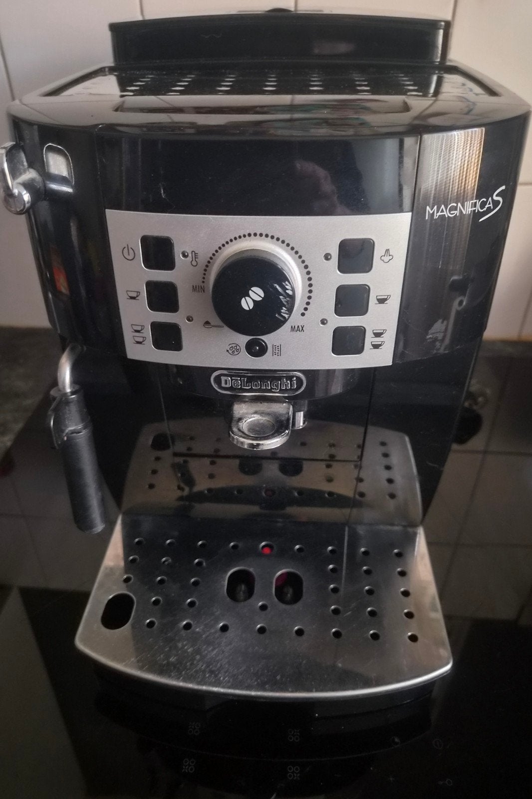 DeLonghi Magnifica S koffiemachine in goede staat