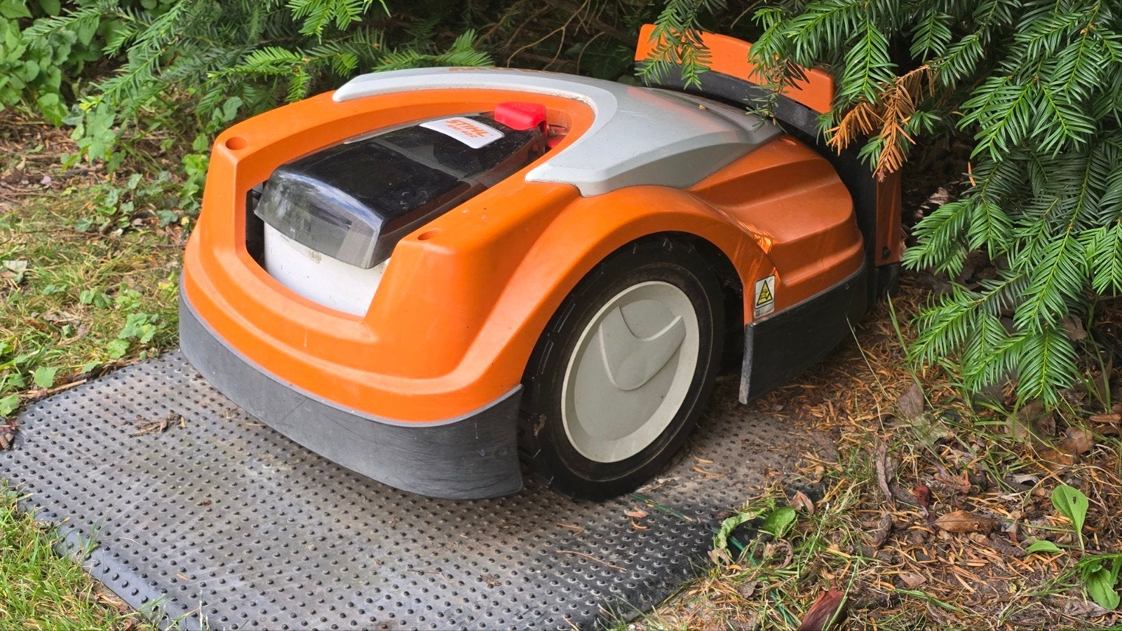 Stihl iMow robotmaaie RMI 422 dealeronderhouden, Ophalen, Cirkelmaaier, Stihl, Gebruikt
