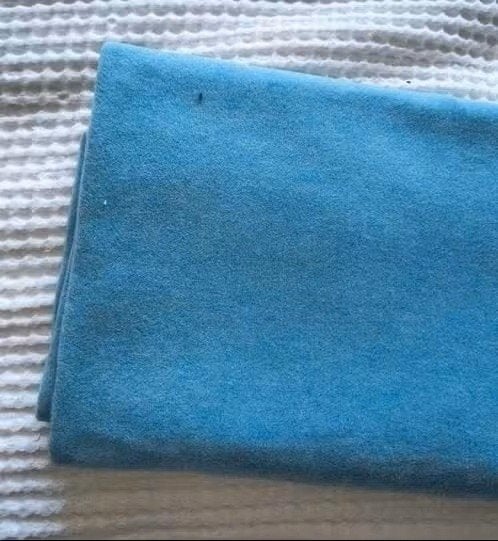 NIEUW pracht blauwe stof afmeting 1.50 x 0.80, Hobby en Vrije tijd, Stoffen en Lappen, Overige materialen, 120 cm of meer, Nieuw