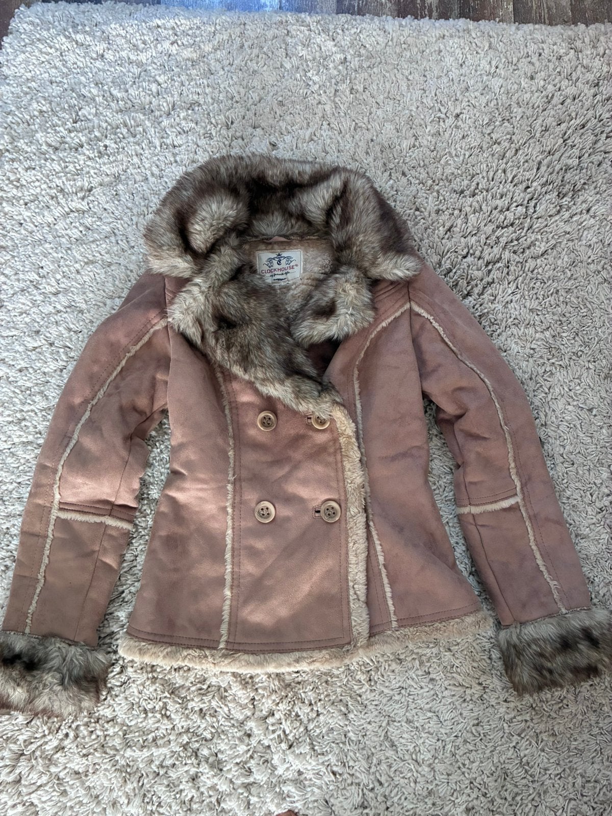 Nieuwe jas niet gedragen maat XS valt wat groter eerder S, Kleding | Dames, Jassen | Winter, Ophalen, Zo goed als nieuw, Maat 34 (XS) of kleiner