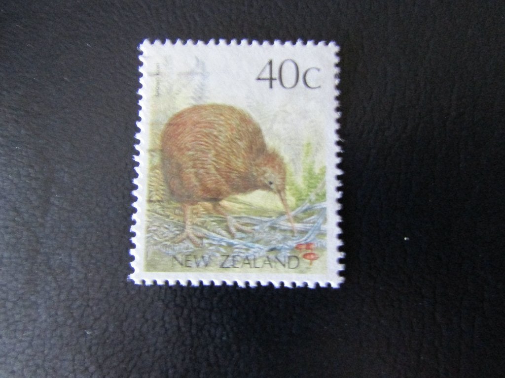 Postzegel Vogel: Bruine Kiwi uit Nieuw-Zeeland, Ophalen of Verzenden, Gestempeld, Dier of Natuur