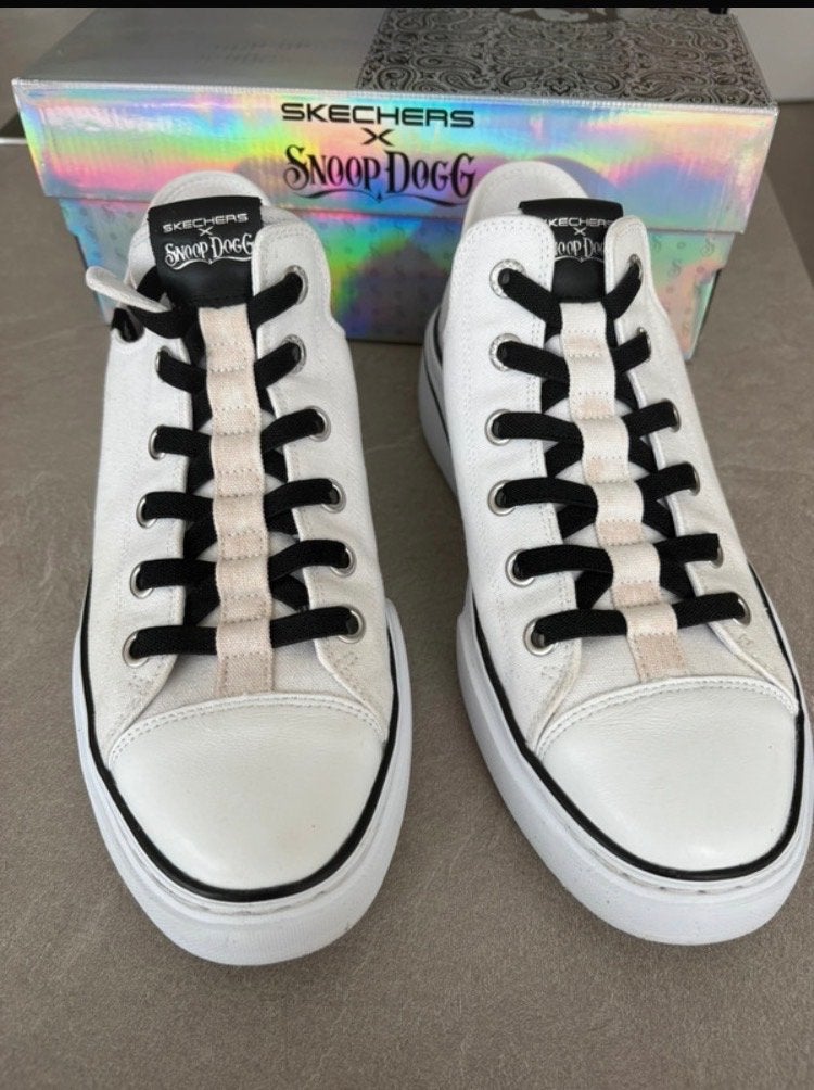 Skechers x Snoop Dogg Boss Life Canvas Sneakers maat 40, Kleding | Dames, Wit, Ophalen of Verzenden, Sneakers of Gympen, Zo goed als nieuw