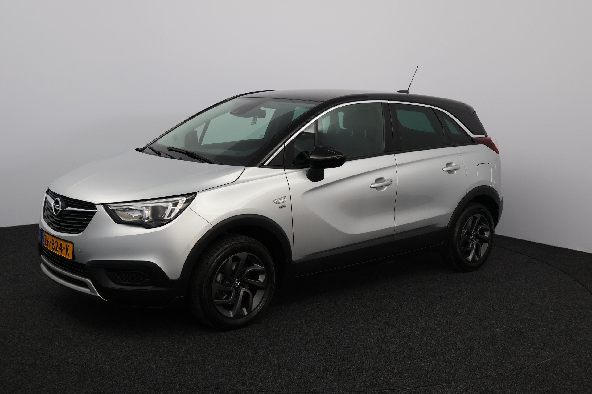 Opel Crossland X 1.2 Turbo 120 Jaar Edition /AUTOMAAT! /Two, Auto's, Gebruikt, Euro 6, Origineel Nederlands, Bedrijf