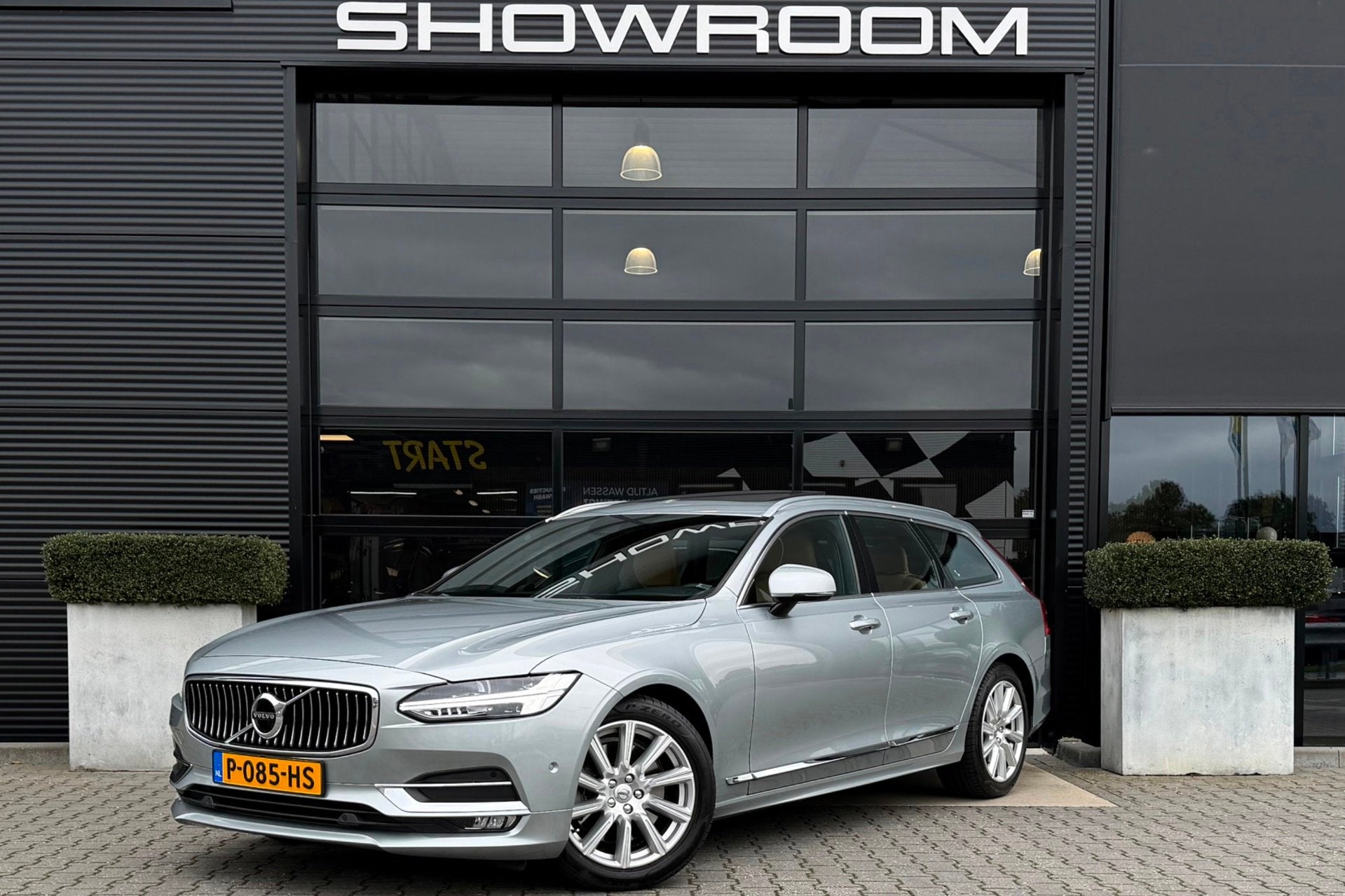 Volvo V90 2.0 T5 Inscription, Pano, Stoelverw, ACC, Wegklapb, Dealer onderhouden, 15 km/l, Euro 6, 4 cilinders