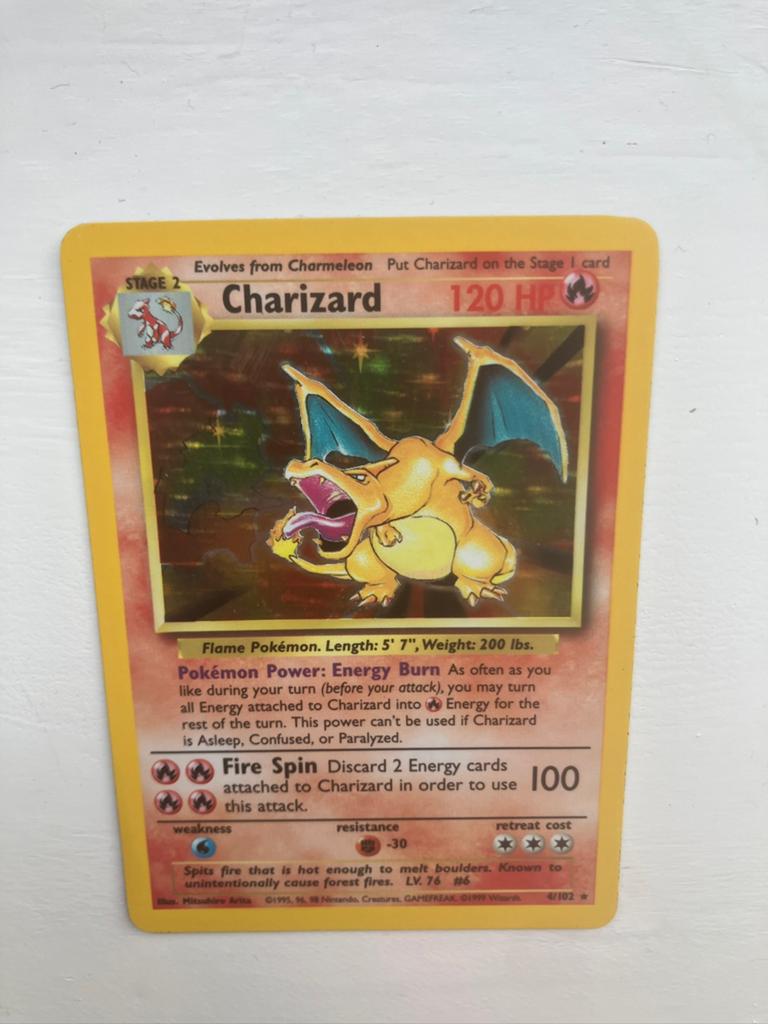 Charizard Pokémon kaart uit 1999, #4/102, Ophalen of Verzenden, Zo goed als nieuw