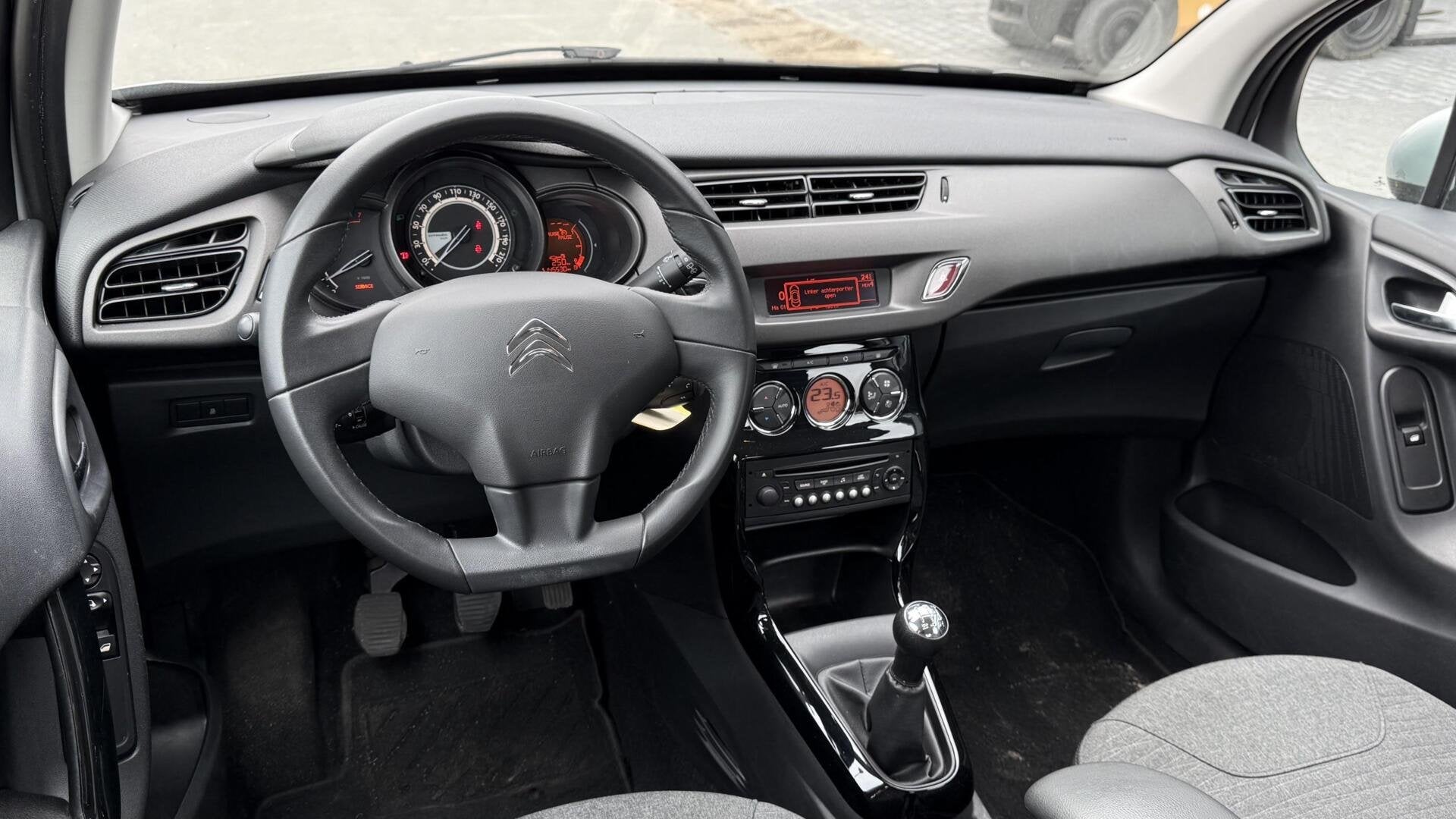 Citroen C3 1.0 PureTech Feel Edition|HANDEL/EXPORT!, Voorwielaandrijving, Gebruikt, 948 kg, Met garantie (alle)