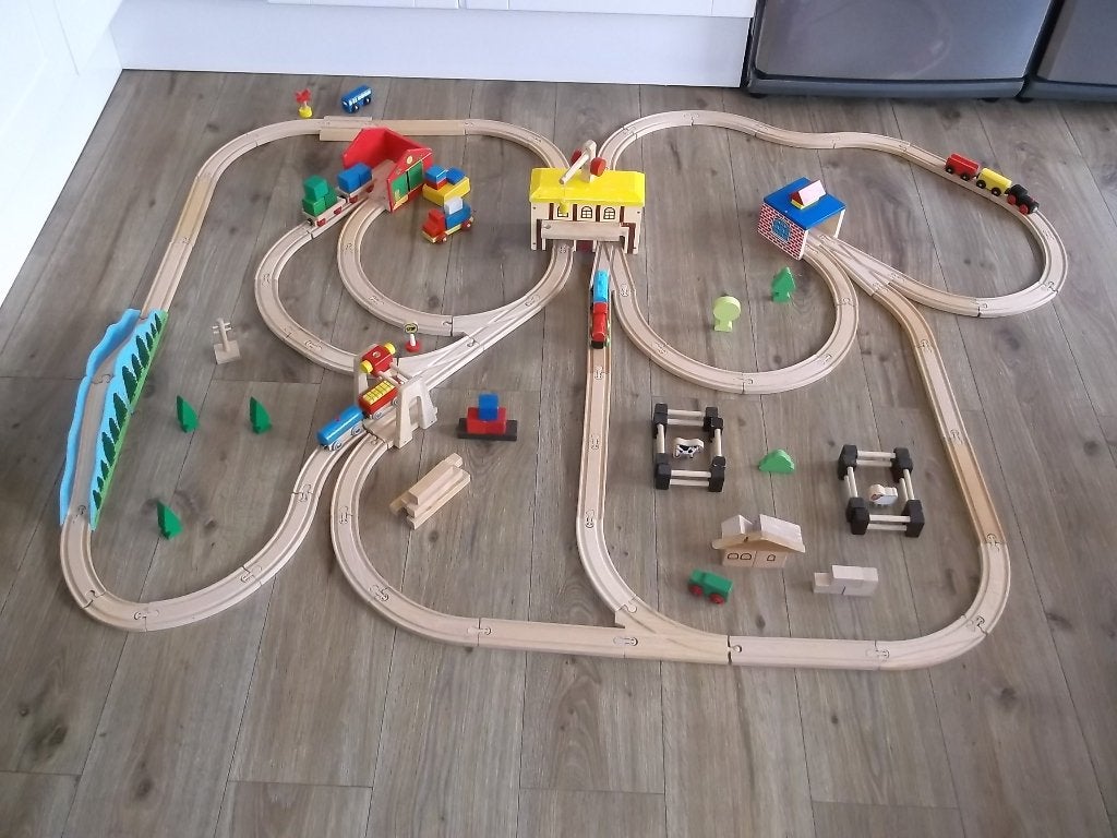 Houten Trein Set met Loods, Station, Boerderij, Brug, Ophalen of Verzenden, Gebruikt