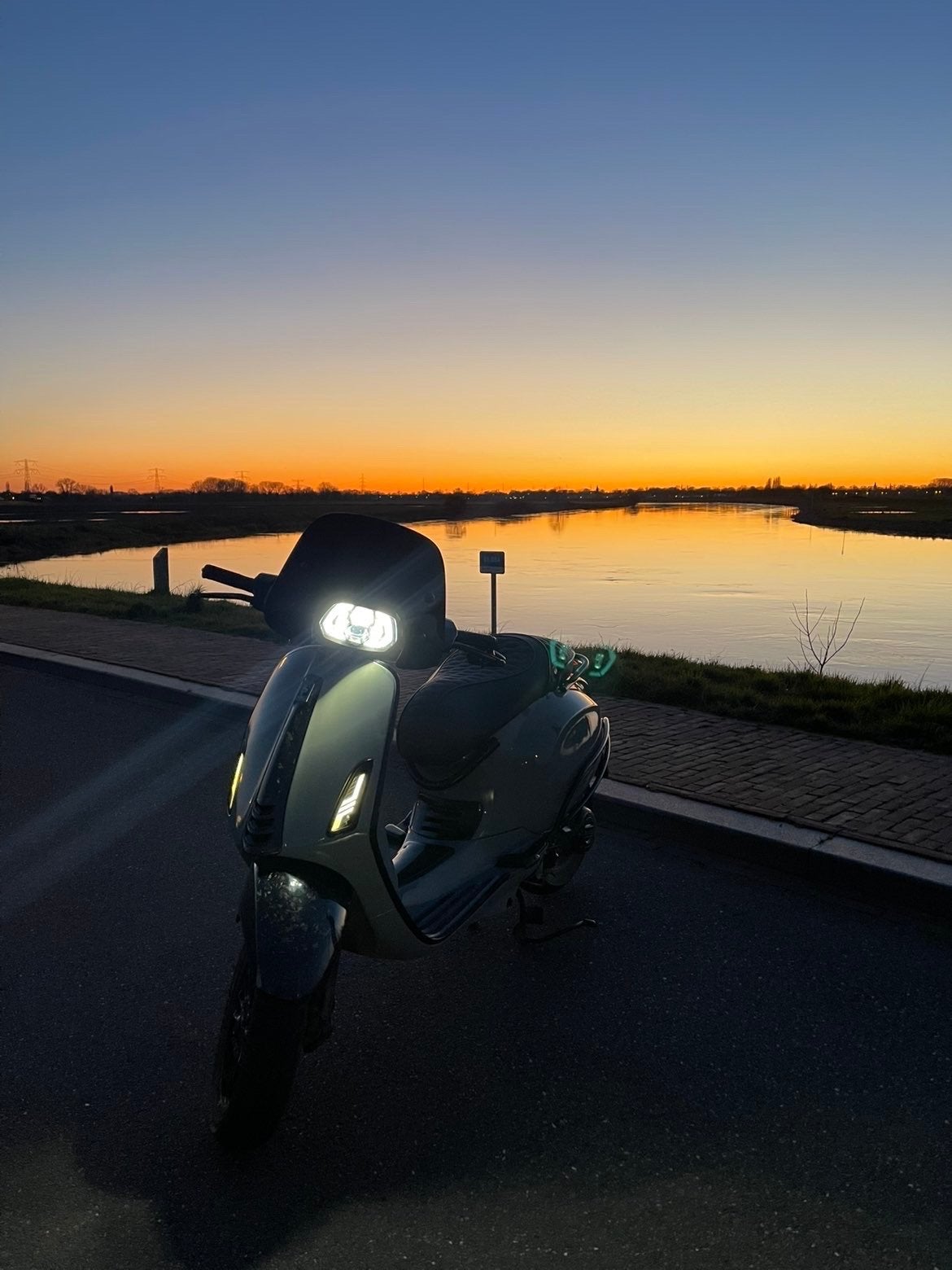 Vespa Sprint 4T IGET 80cc- Matgrijs - goede staat, Ophalen, Overige modellen, Maximaal 45 km/u, Zo goed als nieuw