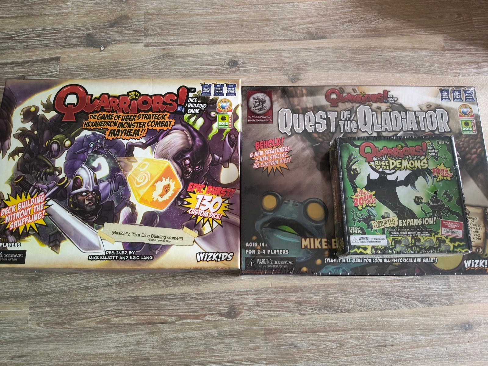 Quarriors! Dice Building Game + 2 uitbreidingen, Een of twee spelers, Ophalen of Verzenden, Zo goed als nieuw, WizKids