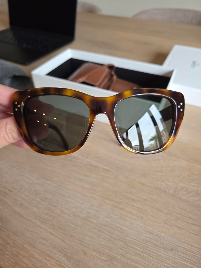 Celine Paris zonnebril - Zo goed als nieuw, Overige merken, Zonnebril, Bruin, Ophalen of Verzenden