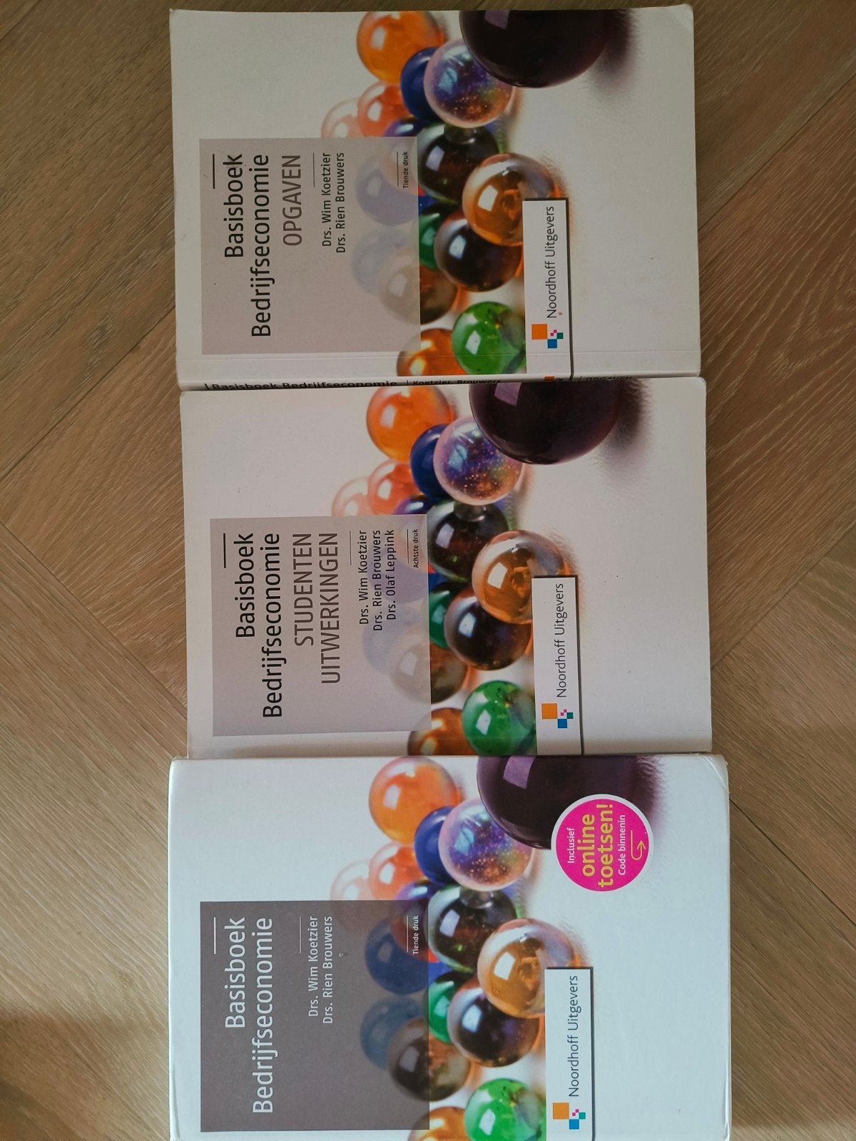 Basisboek Bedrijfseconomie set (3 boeken), Boeken, Drs. Wim Koetzier, Drs. Rien Brouwers, Drs. Olaf Leppink, Zo goed als nieuw
