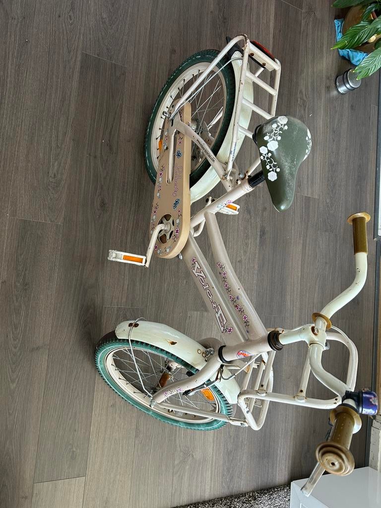 Volare kinderfiets 18 inch - Crème met bloemen, Fietsen en Brommers, Fietsen | Meisjes, Terugtraprem, Gebruikt, Ophalen of Verzenden
