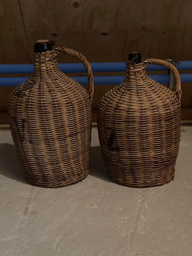 Set van 2 Vintage Mandflessen / Wijnflessen, Antiek en Kunst, Ophalen