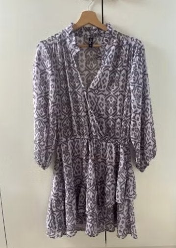 Paarse jurk met zilveren accent Eksept Nicolette M, Kleding | Dames, Maat 38/40 (M), Paars, Ophalen of Verzenden, Zo goed als nieuw