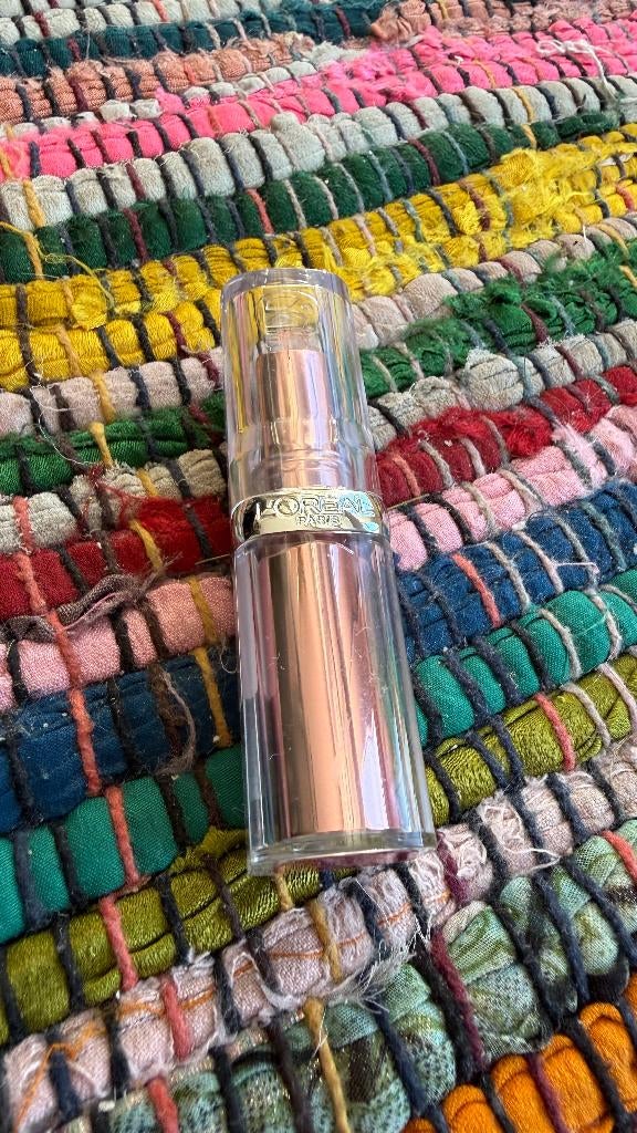 L'Oreal lipstick Glow Paradise 353, Gebruikt, Lippen, Verzenden, Make-up