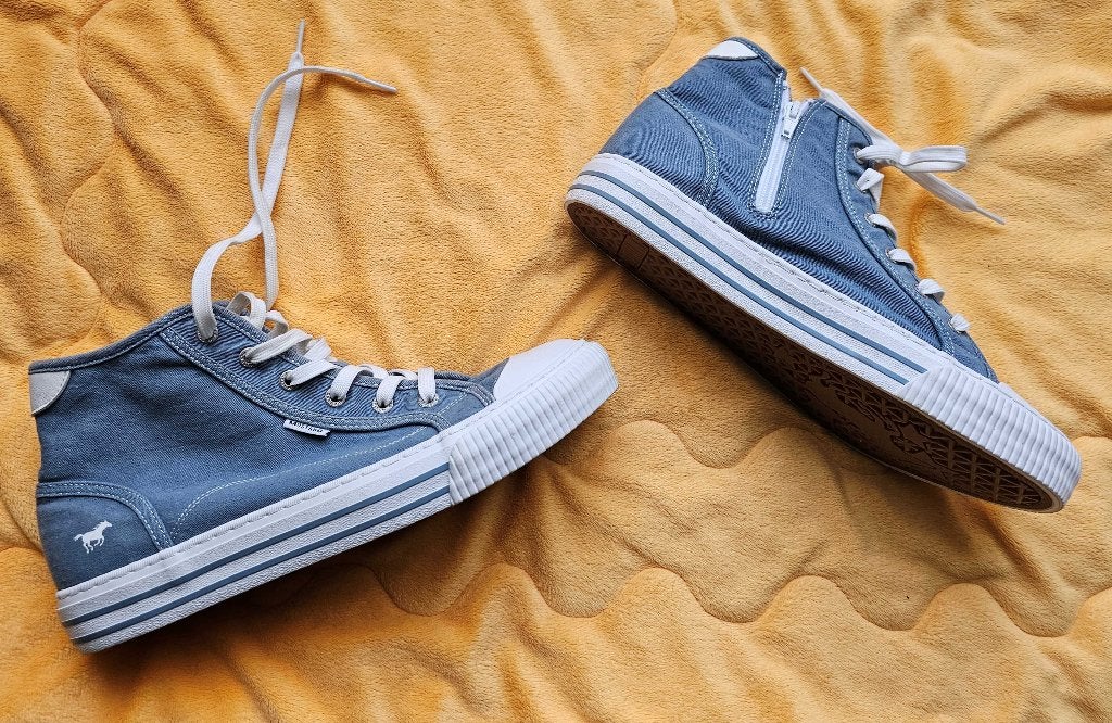 MUSTANG jeans gympen maat 43 nieuw, Blauw, Nieuw, Ophalen of Verzenden, Sneakers of Gympen