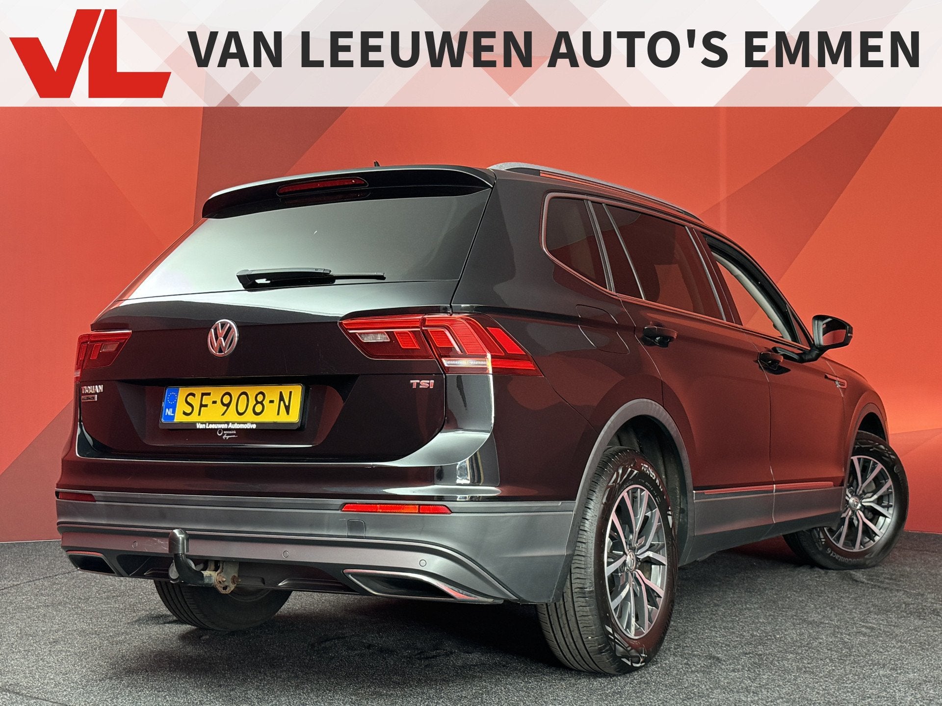 Volkswagen Tiguan Allspace 1.4 TSI Comfortline 7p. | ACC | C, Stof, 4 cilinders, 7 stoelen, Zwart