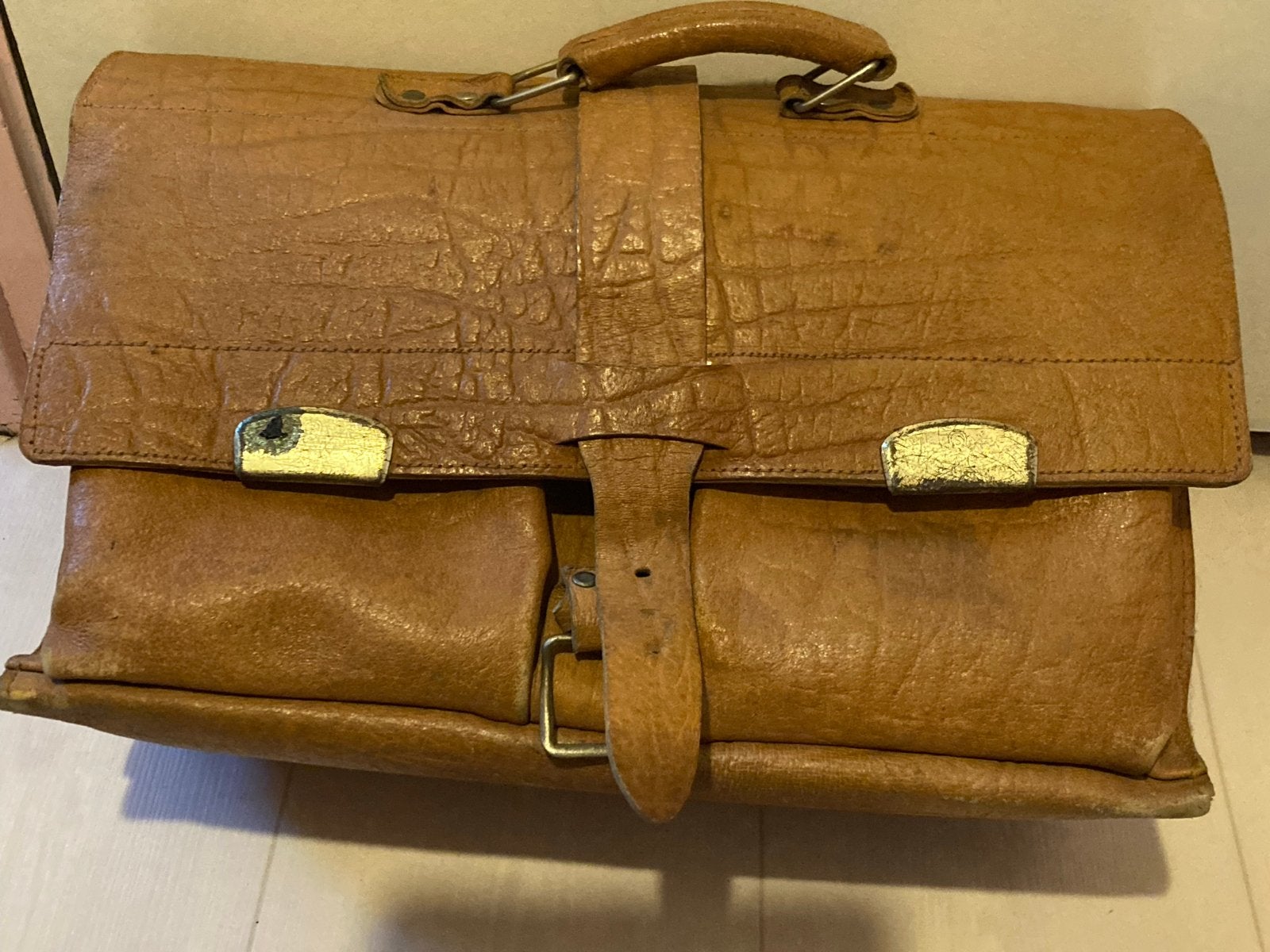 Vintage Leren Aktetas - Klassiek en Robuust, Antiek en Kunst, Ophalen