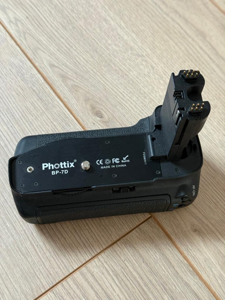 Phottix BP-7D batterygrip, Audio, Tv en Foto, Fotografie | Accu's en Batterijen, Ophalen of Verzenden, Gebruikt