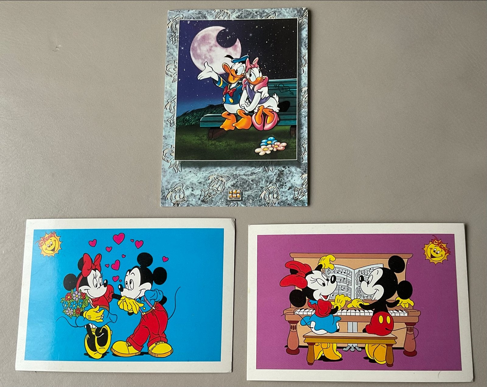 3 Disney ansichtkaarten: Mickey, Minnie, Donald, Katrien, Ophalen of Verzenden, 1980 tot heden, Ongelopen