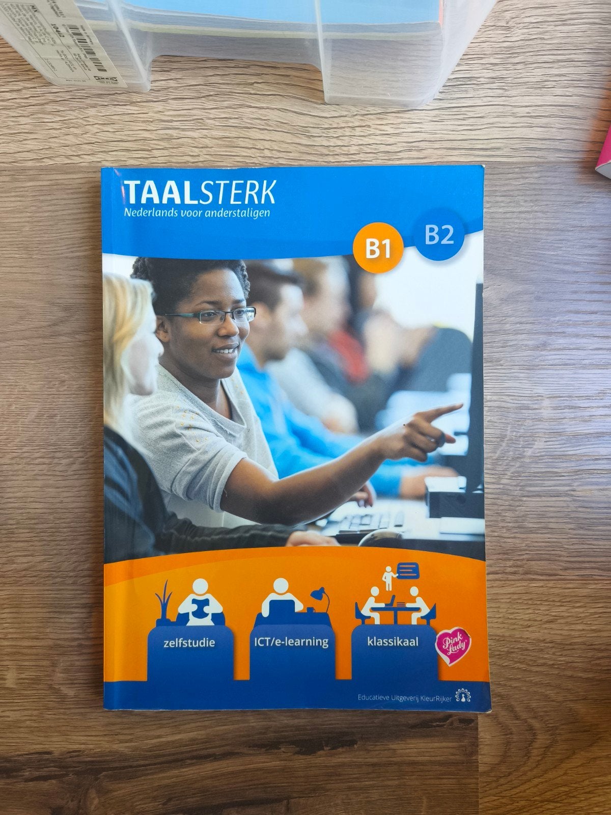 TAALSTERK B1-B2 Nederlands voor anderstaligen, Boeken, Ophalen of Verzenden, Alpha, Gelezen, Overige niveaus