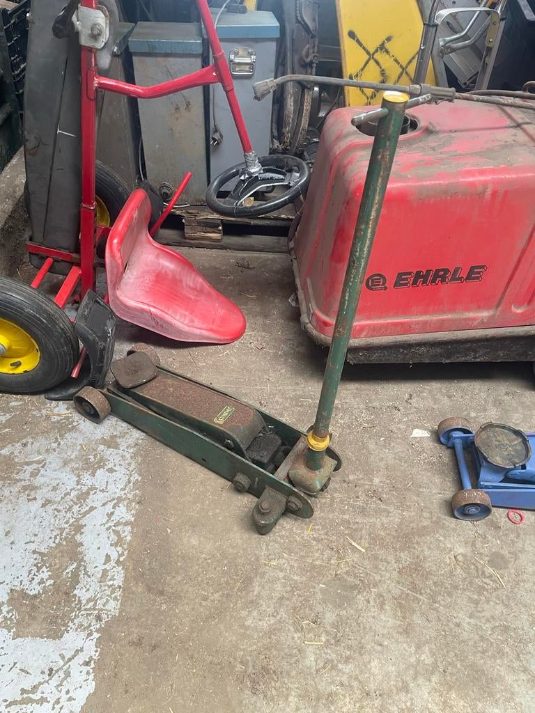 Garagekrik - Robuust en Functioneel, Ophalen, Gebruikt, Hydraulisch, Garagekrik