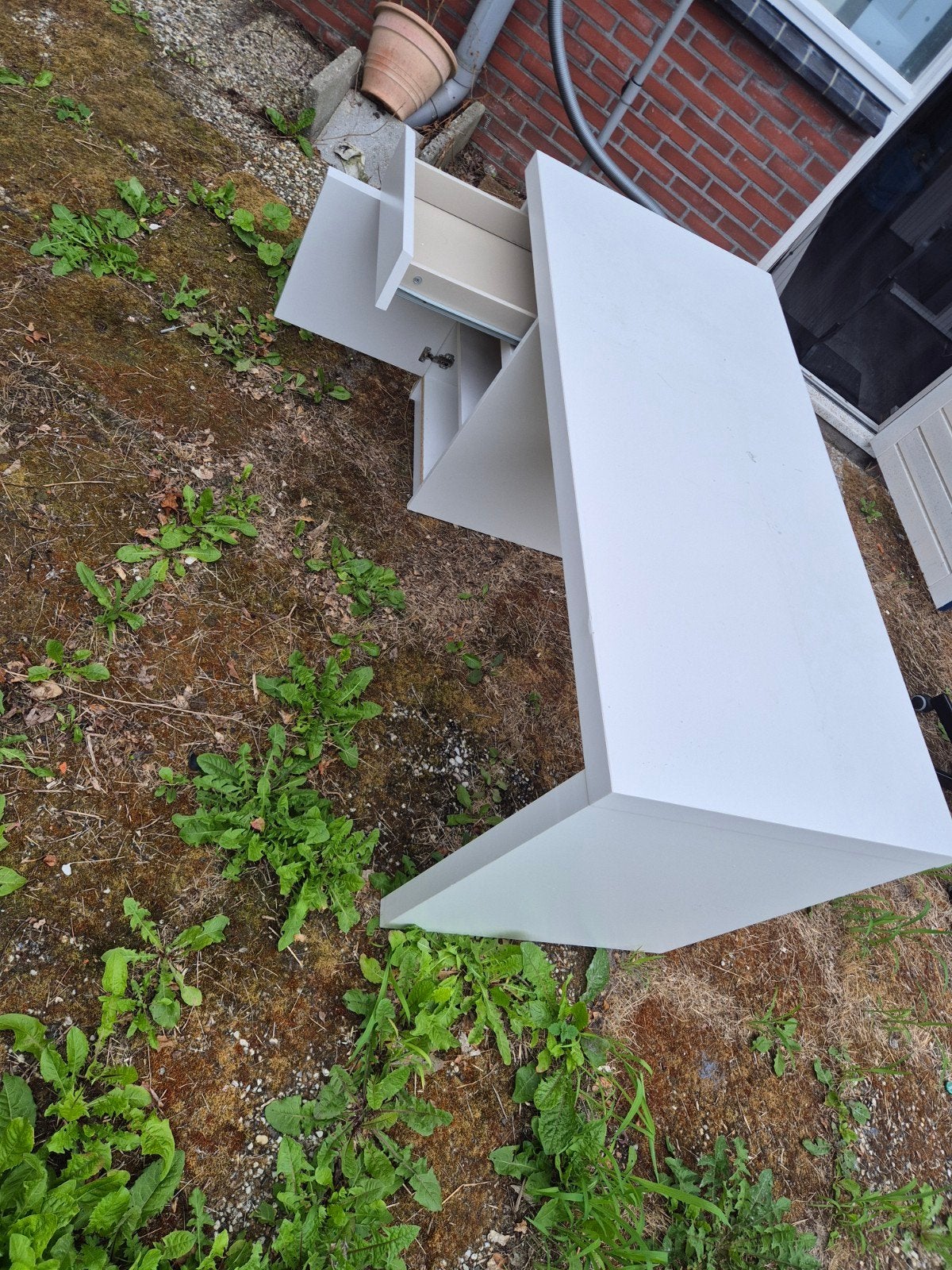 Gratis bureau!, Ophalen, Met lades, Gebruikt, 65 cm