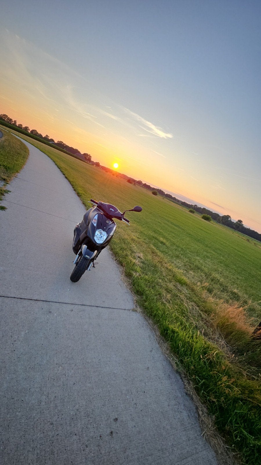 MOET NU WEG. Sym Orbit 2 in nette staat met goed onderhoud, Fietsen en Brommers, Ophalen, 125 cc, Zo goed als nieuw, Benzine