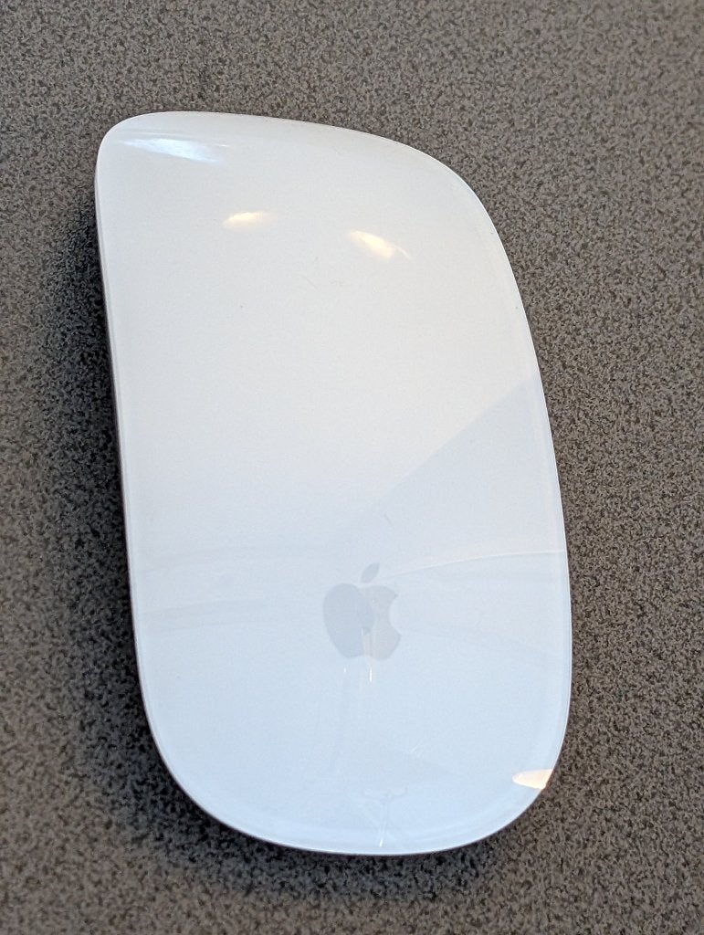 Nieuwe Apple draadloze Magic Mouse A1657, Computers en Software, Muizen, Muis, Nieuw, Ophalen of Verzenden, Draadloos