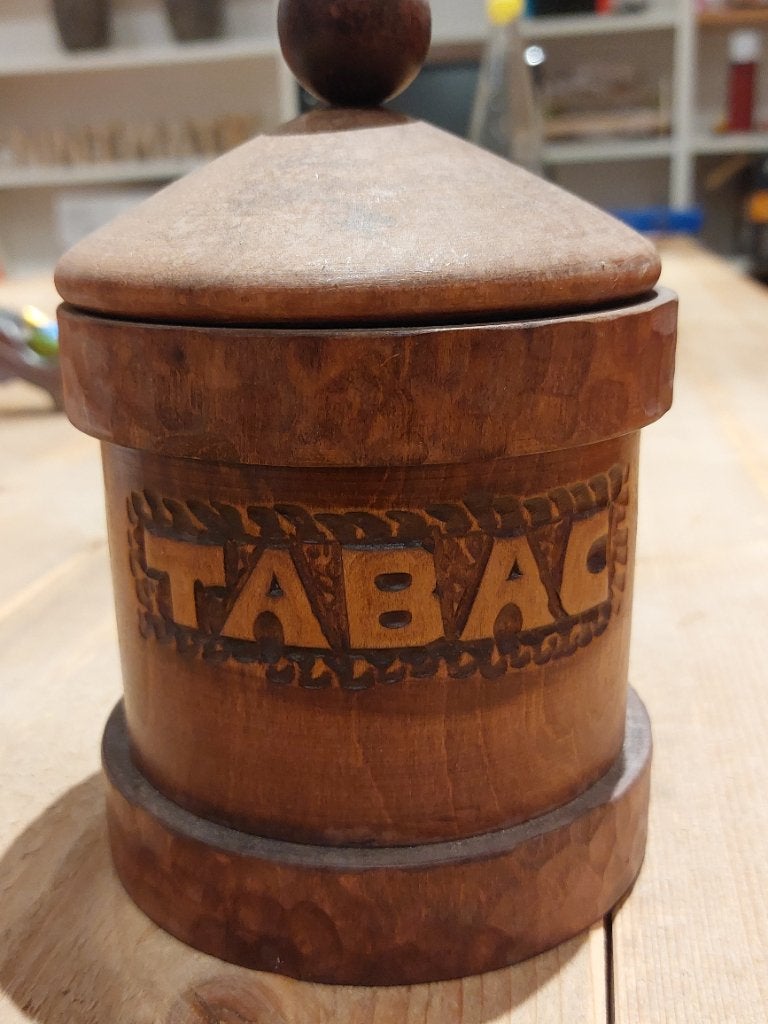 Vintage Handgesneden Houten Tabakspot met Deksel - "TABAC", Ophalen
