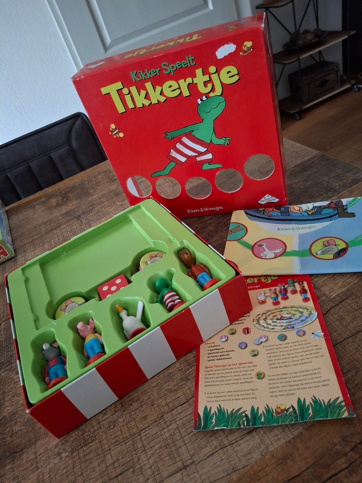 kikker speelt tikkertje, Hobby en Vrije tijd, Ophalen of Verzenden