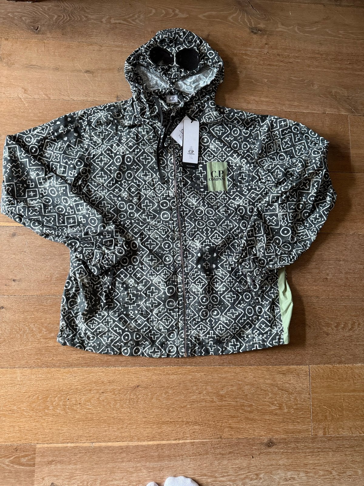 Te koop CP Company Goggle Jacket inca print in maat 54/XXL, Ophalen of Verzenden, Nieuw, Overige maten, Meerkleurig