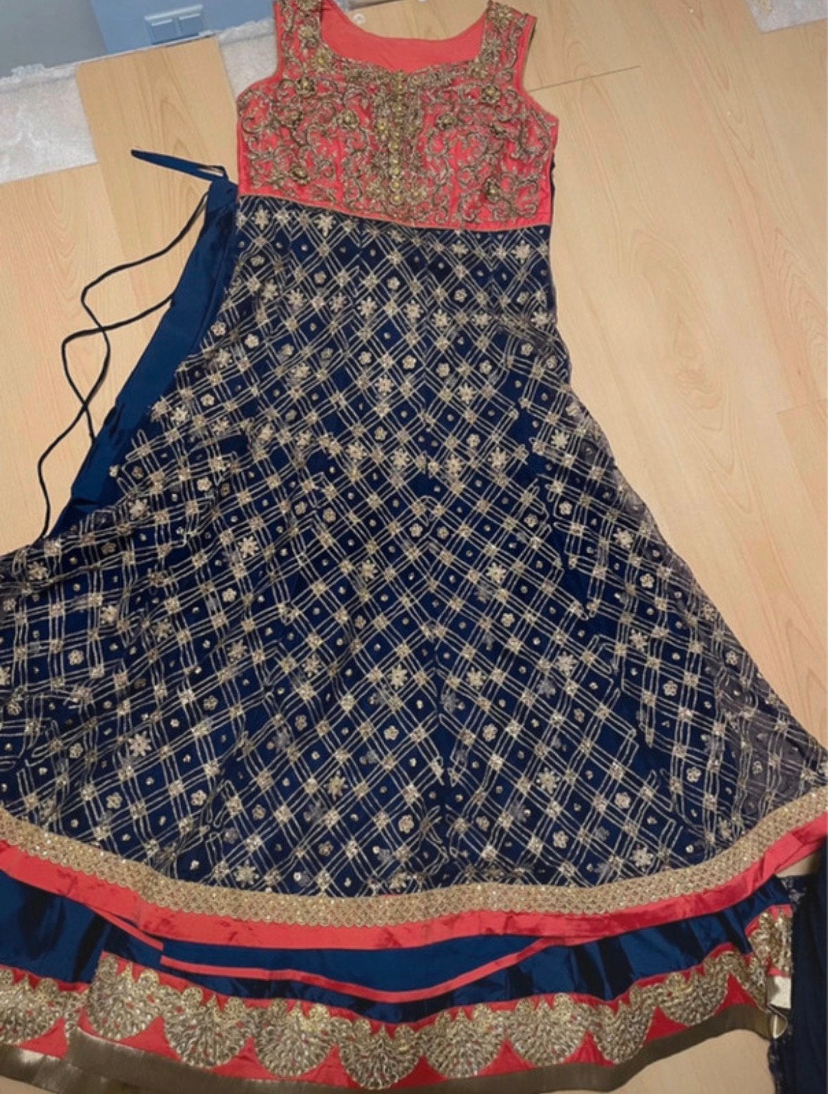 Indiase lehenga, Ophalen of Verzenden, Zo goed als nieuw, Overige typen