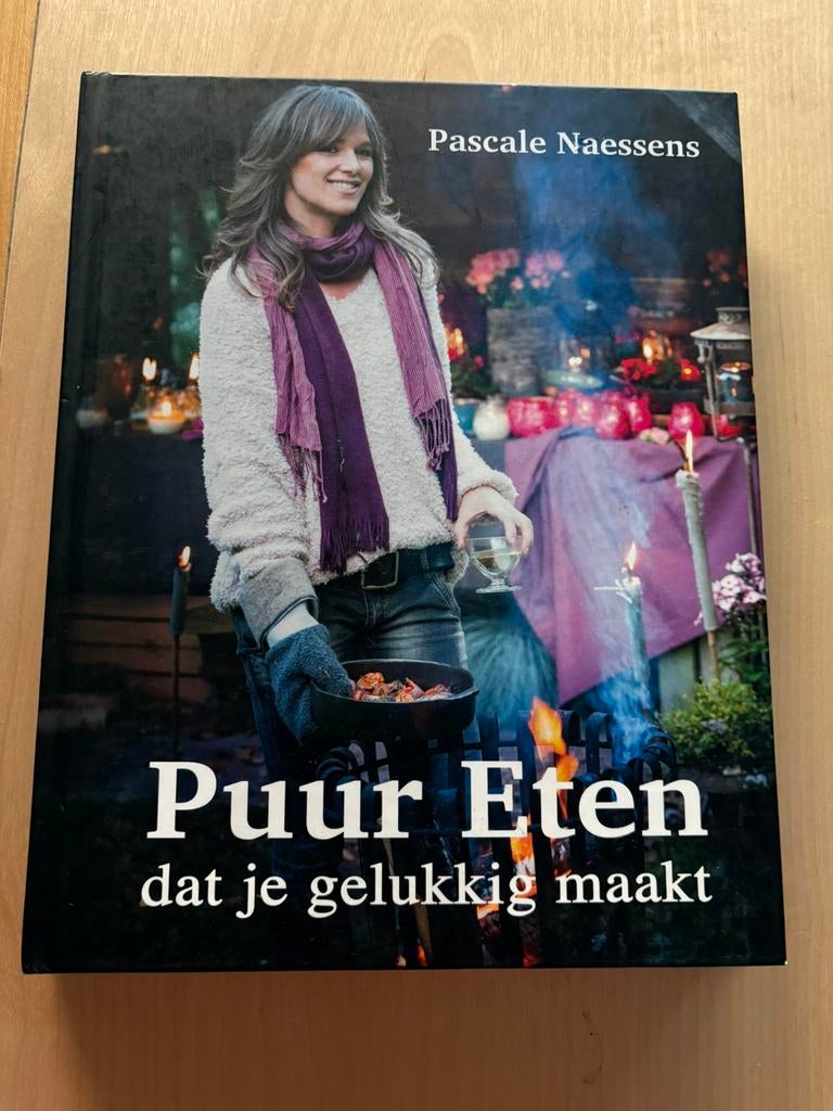 Pascale Naessens - Puur eten dat je gelukkig maakt, Boeken, Verzenden, Zo goed als nieuw, Pascale Naessens