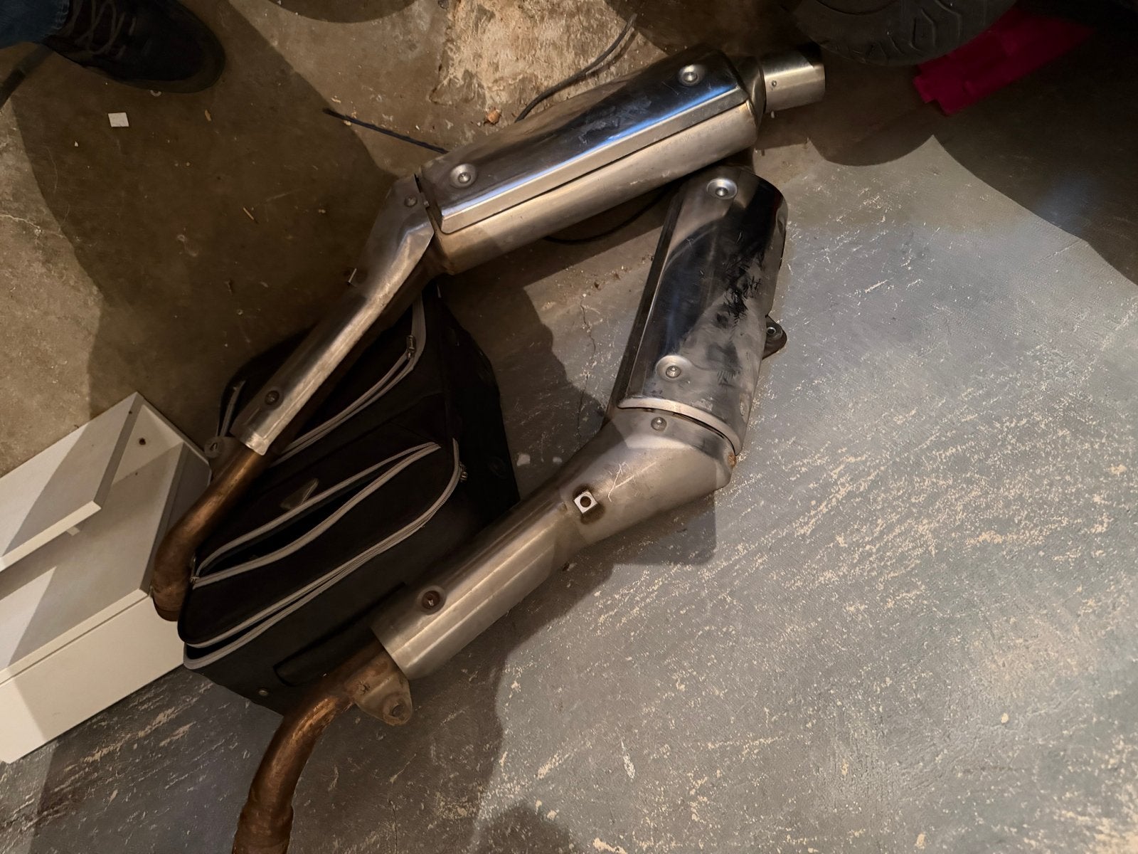 Uitlaat Honda Varadero SD01 - Origineel, Ophalen, Gebruikt