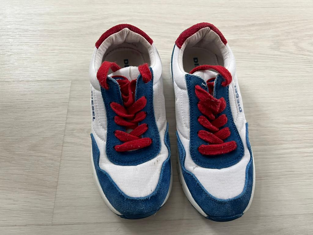 Diesel schoenen maat 34, Schoenen, Ophalen of Verzenden, Zo goed als nieuw, Jongen