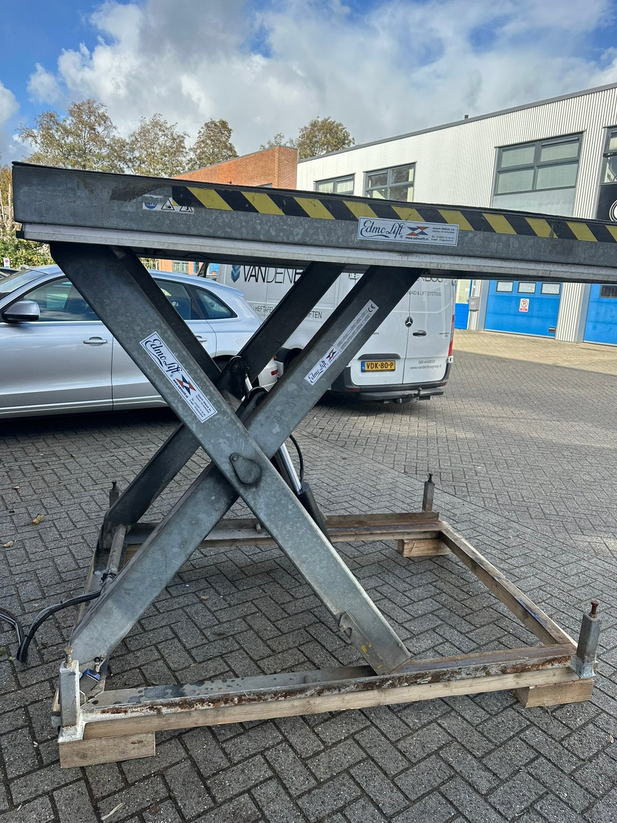 Schaarheftafel cap 2000kg, Ophalen, Gebruikt, 4 meter of meer