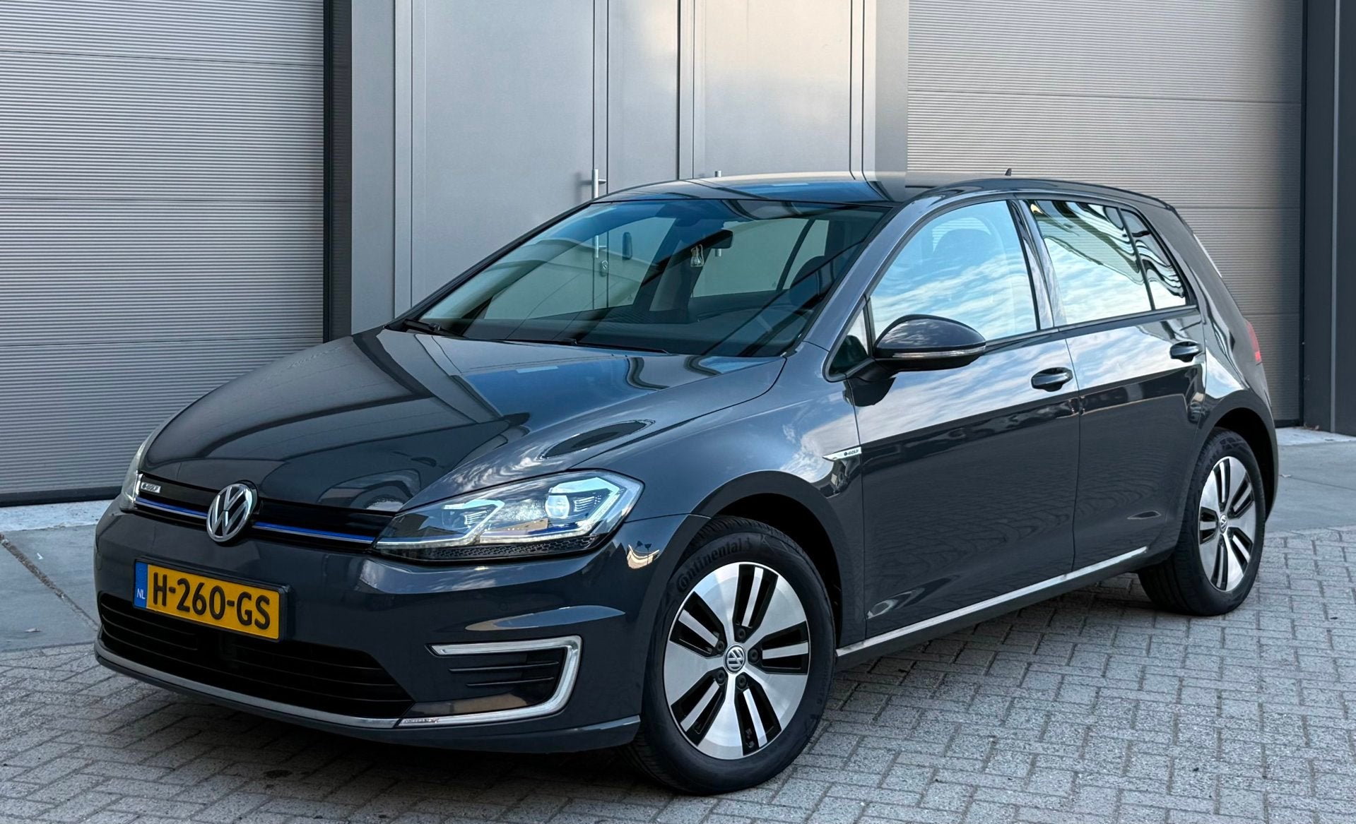 Volkswagen E-Golf E-DITION 2020 Grijs NAP|SOH 91%|APK|LED, Auto's, Volkswagen, Gebruikt, 35 kWh, 230 km, Origineel Nederlands