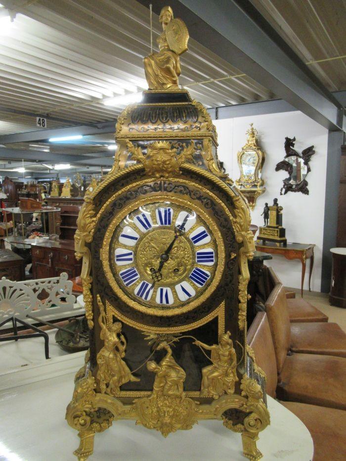 Oer 09984 grote ANTIEKE boulle klok met vergulde ornamenten, Antiek en Kunst, Antiek | Klokken, Ophalen