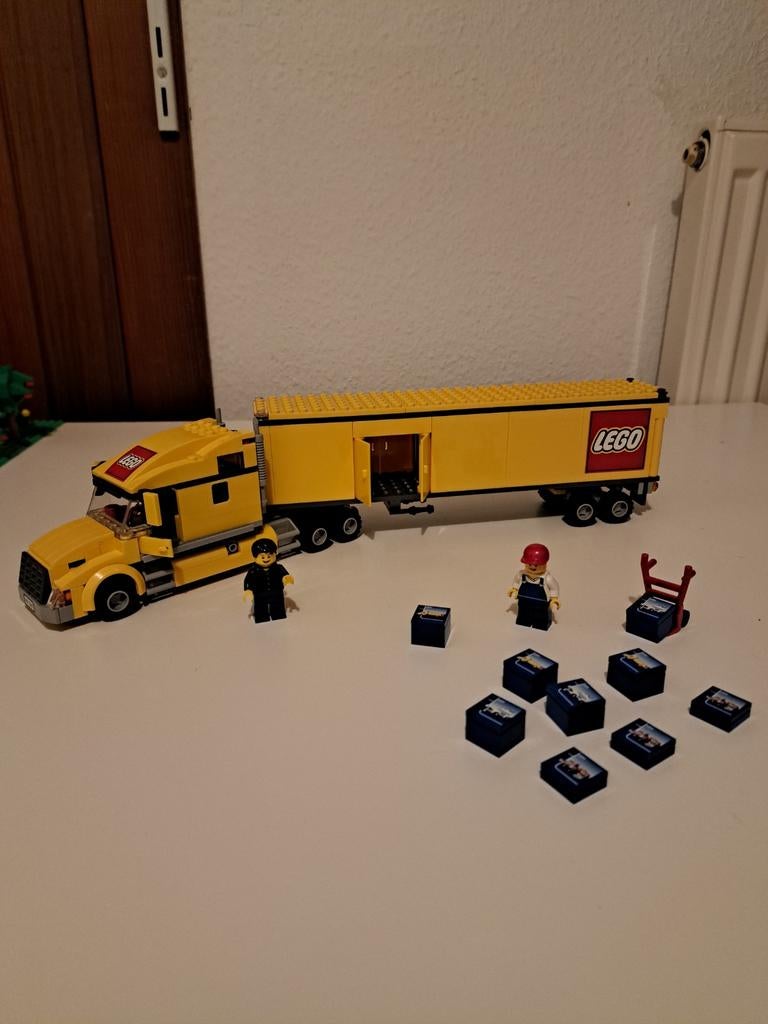 LEGO City 3221 Vrachtwagen met aanhanger en minifiguren, Ophalen of Verzenden, Gebruikt