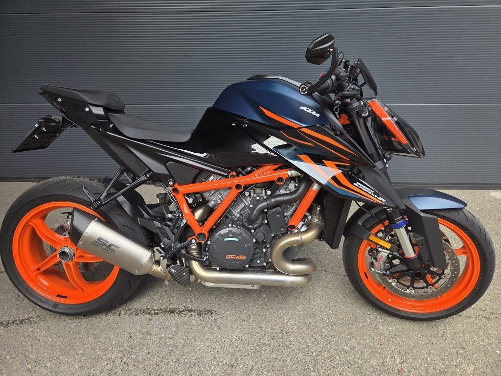 KTM 1290 SUPERDUKE R EVO - 2026 - 3.788 KM - VOL OPTIES, 2 cilinders, Traction Control, Nieuw, Motorrijbewijs A