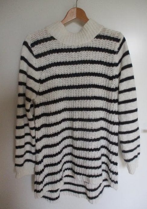 H&M wijd uitlopende strepentrui, maat M, H&M, Nieuw, Stichting Angel's Choice, Angelschoice@gmail.com