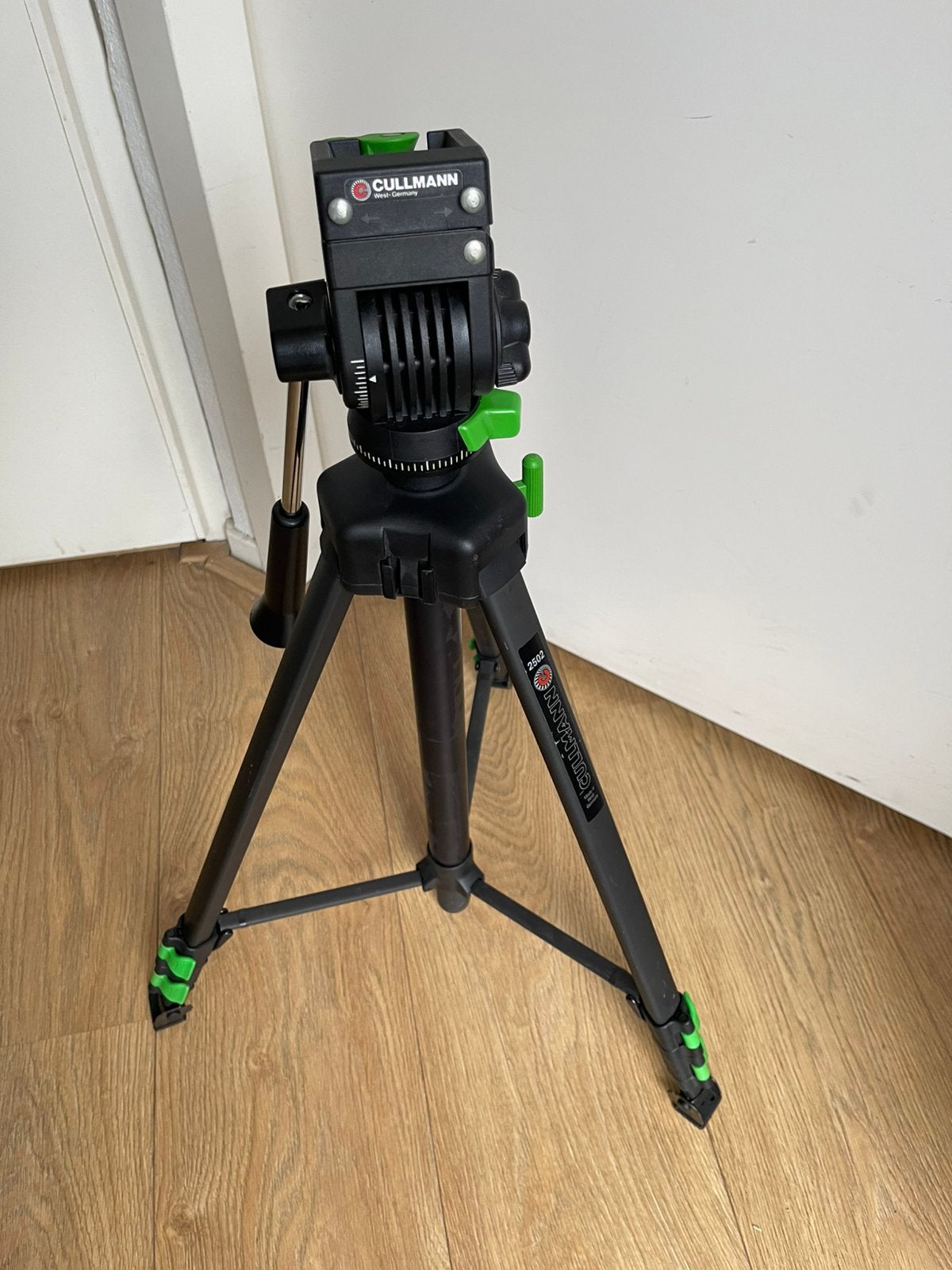 Cullmann-statief 2502  Hoogte 60-162 cm, Cullmann, Zo goed als nieuw, 150 tot 175 cm, Met balhoofd