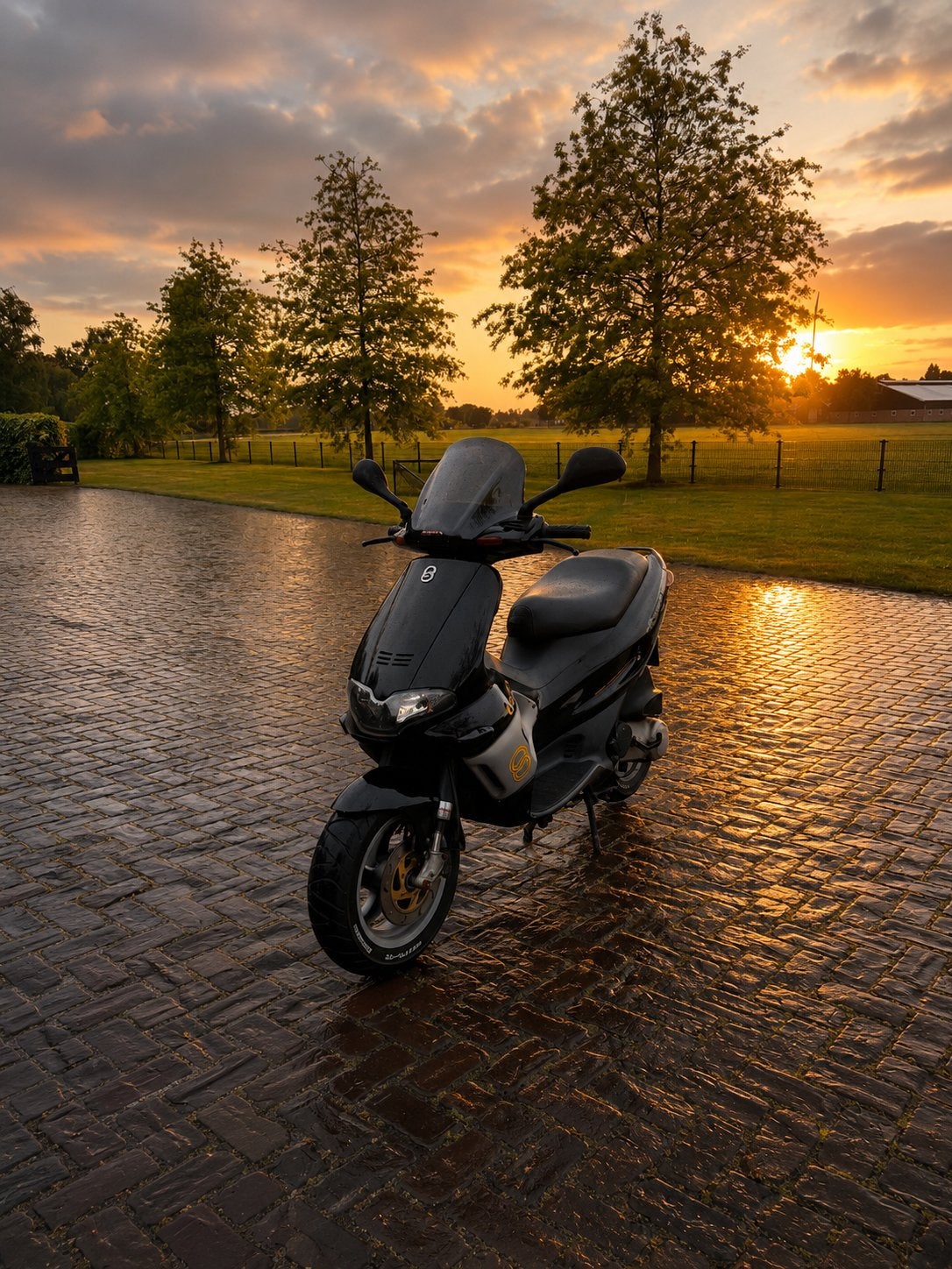 Gilera Runner 50cc Scooter - Zwart, Goede Staat, Ophalen, Zo goed als nieuw, Maximaal 45 km/u, Benzine