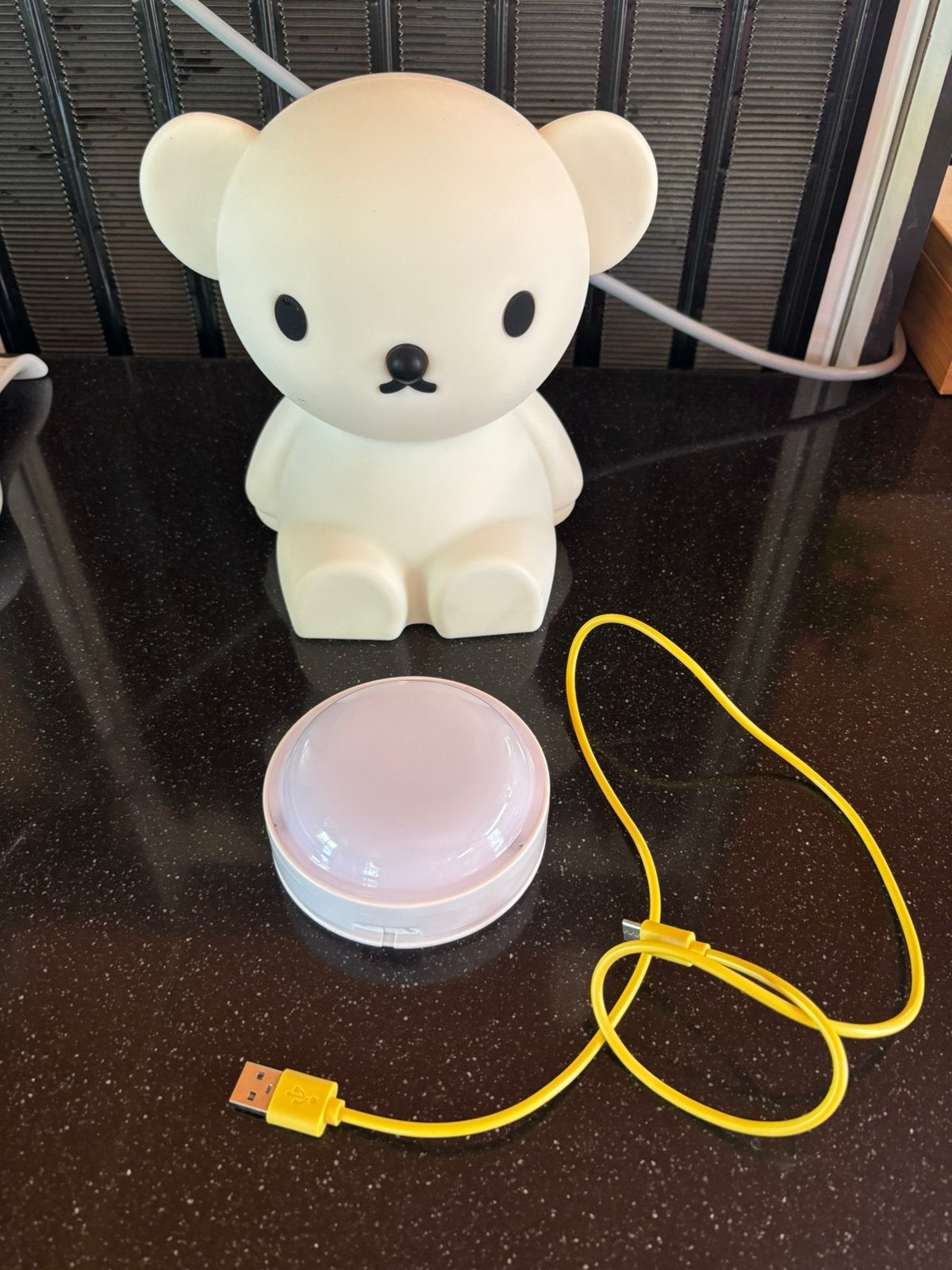 Beer (Nijntje) lamp te koop, dimbaar (Nijntje ook te koop), Kinderen en Baby's, Kinderkamer | Inrichting en Decoratie, Overige merken