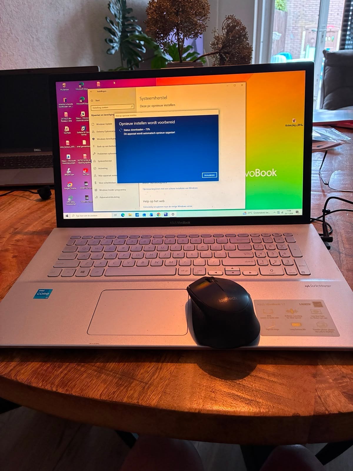 laptop Asus i3, 2 tot 3 Ghz, Ophalen of Verzenden, Zo goed als nieuw, SSD