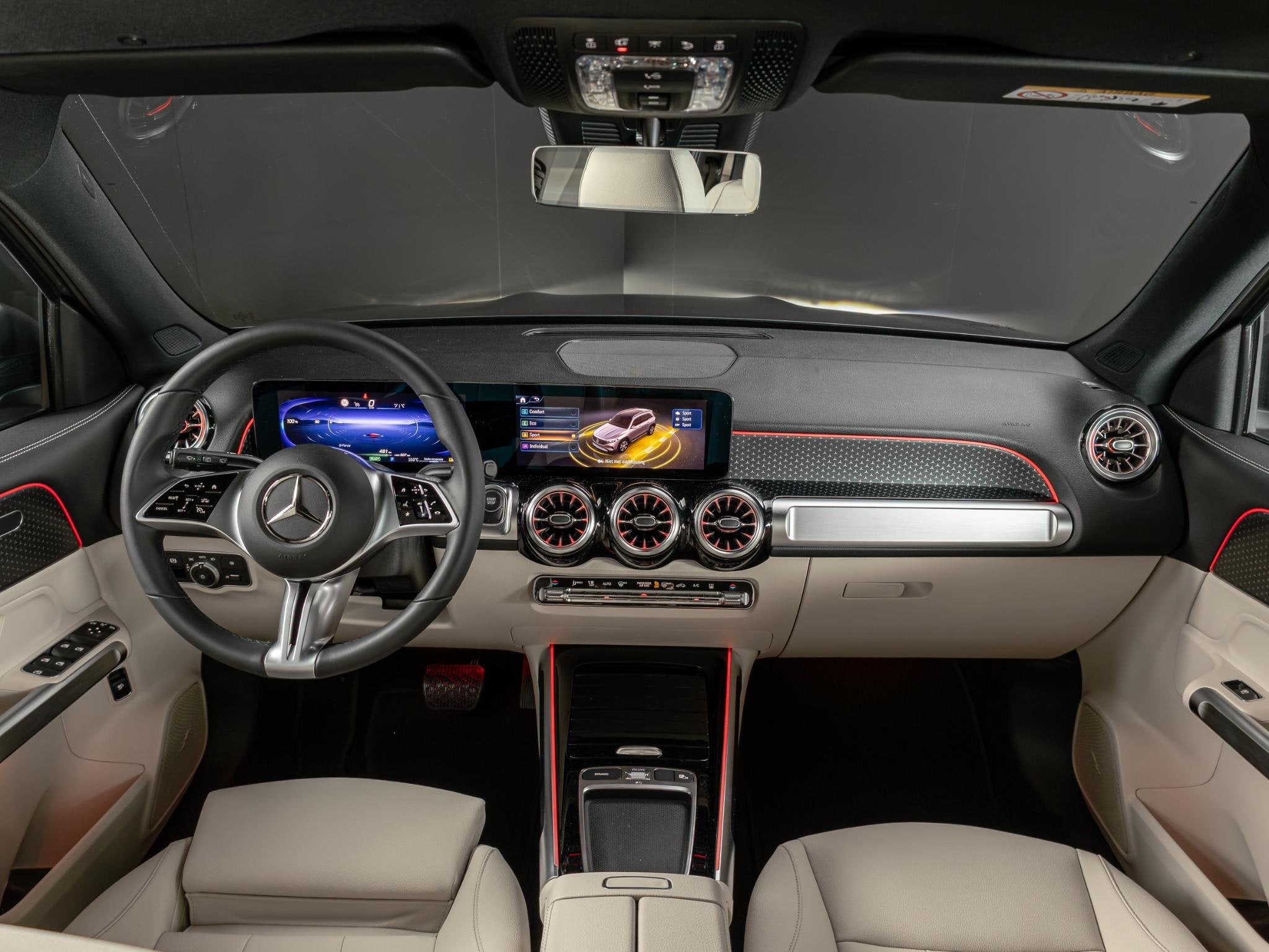 Mercedes-Benz EQB 250+ Business Solution Luxury Panorama dak, Dealer onderhouden, 445 min, Origineel Nederlands, SUV of Terreinwagen