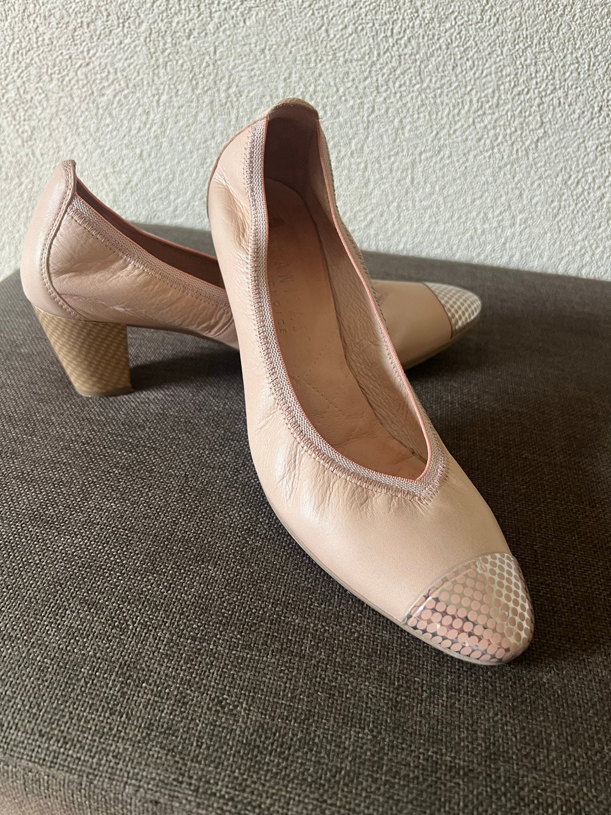 Hispanitas Roze Pumps met Zilveren Neus - Maat 40, Ophalen of Verzenden, Nieuw, Roze, Pumps